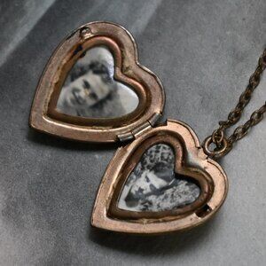 Old Gold Tone Heart Locket Charm Necklace w/ Original Photos Interesting